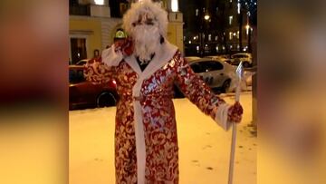 ¿Identificas al mítico exjugador de LaLiga de los 90 tras el disfraz? Era un gran delantero...