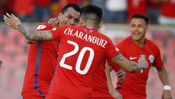 El relato en la TV argentina de los 3 goles de la Roja