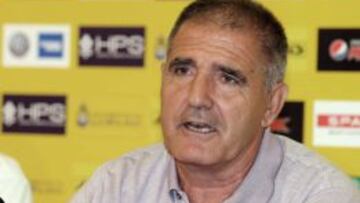Paco Herrera en la rueda de prensa que ofreció tras su destitución como entrenador de Las Palmas.