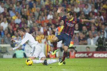 Penalti no pitado de Mascherano a Cristiano Ronaldo durante el partido de Liga correspondiente a la décima jornada de liga entre el Barcelona y el Real Madrid en el Camp Nou.