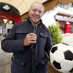 José Ángel de la Casa: "Lo que hacen Cristiano y Messi ya lo hacía Maradona, y más elegante"