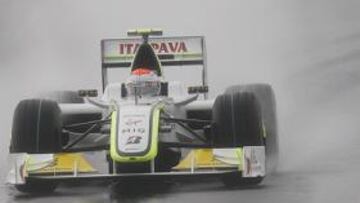 <strong>LUCHA POR EL MUNDIAL.</strong> Barrichello saldrá con la pole y quiere ponerle picante al Mundial.