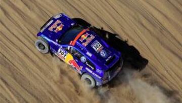 Al Attiyah gana por delante de Sainz, que sigue líder