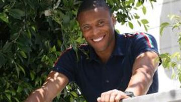 Julio Baptista.