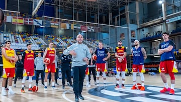 Chus Mateo en su primer entrenamiento como seleccionador español.