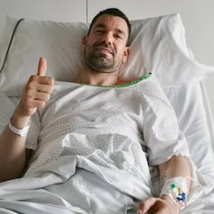 Rafa Martínez, intervenido de su rodilla a la espera de renovación