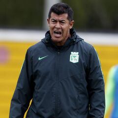 Almirón se siente preparado para ser DT de Argentina