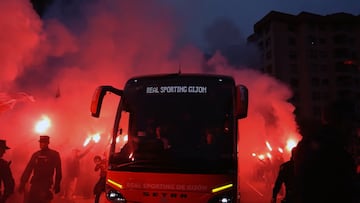 15-03-26. IMAGEN DEL RECIBIMIENTO AL SPORTING, ANTES DE ENFRENTARSE AL CASTELLÓN.