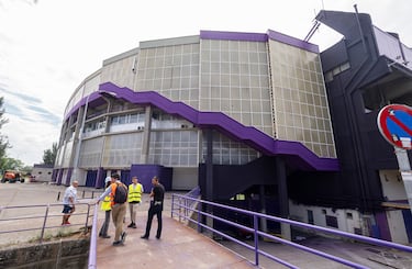 Parte del estadio José Zorrilla ya luce más morado