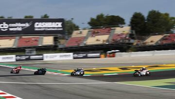 División ante la nueva Curva 13 en el circuito de Montmeló