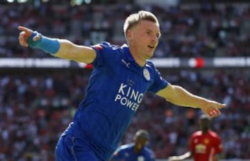 Jamie Vardy hace el empate del Leicester.