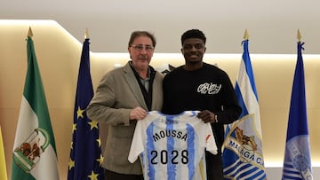 Moussa con Loren Juarros.