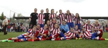 Las jugadoras celebran la clasificación para la Champions.