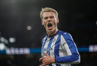 Óskarsson pone la música en Anoeta para una Real que se acerca a Europa