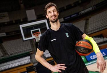 Ante Tomic: "Ser el mayor en la Penya es una responsabilidad"