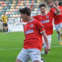 El Racing no se baja de la ola buena