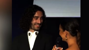 “Ponme en la banca”: lo eligen jugador del año en su club y pasa esto