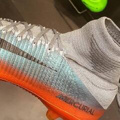 Se filtran imágenes de las botas de Cristiano para la Champions