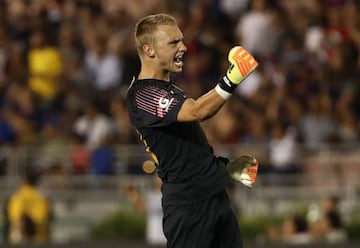 Jasper Cillessen during Tottenham game in Pasadena.