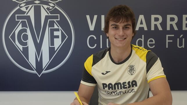 Slavy es cedido al Villarreal B