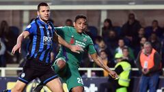 Luis Fernando Muriel durante el partido entre Atalanta y Fiorentina por Serie A.