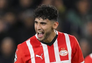 PSV no quiere soltar a su ‘9′ y rechazan oferta del Fulham