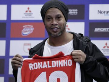 Ronaldinho habl&oacute; en rueda de prensa