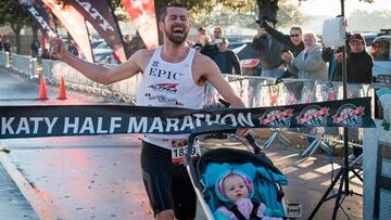 Hacer deporte con un bebé es ya una constante.