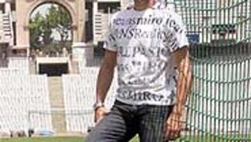 <b>DE MODA</B>. Lopo y Soldevilla posaron para AS ayer después de la sesión preparatoria efectuada en Montjuïc.