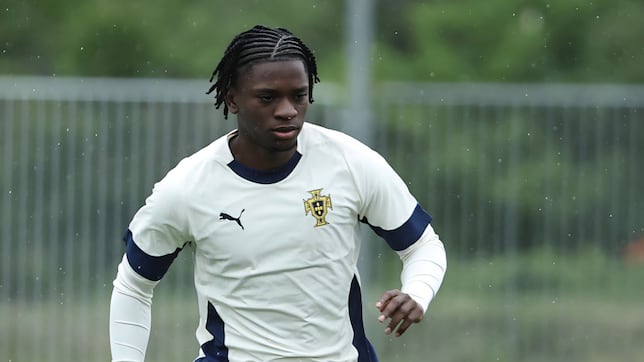 El Betis tantea a Nazinho