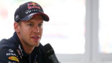 Vettel, hablando con los medios en Mónaco.