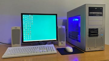 Retro PC ordenador viejo 2000 juegos encontrados