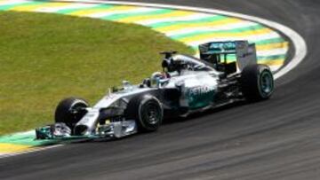 Lewis Hamilton en los entrenamientos del Gran Premio de Brasil