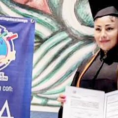 La Barby Juárez culmina carrera universitaria