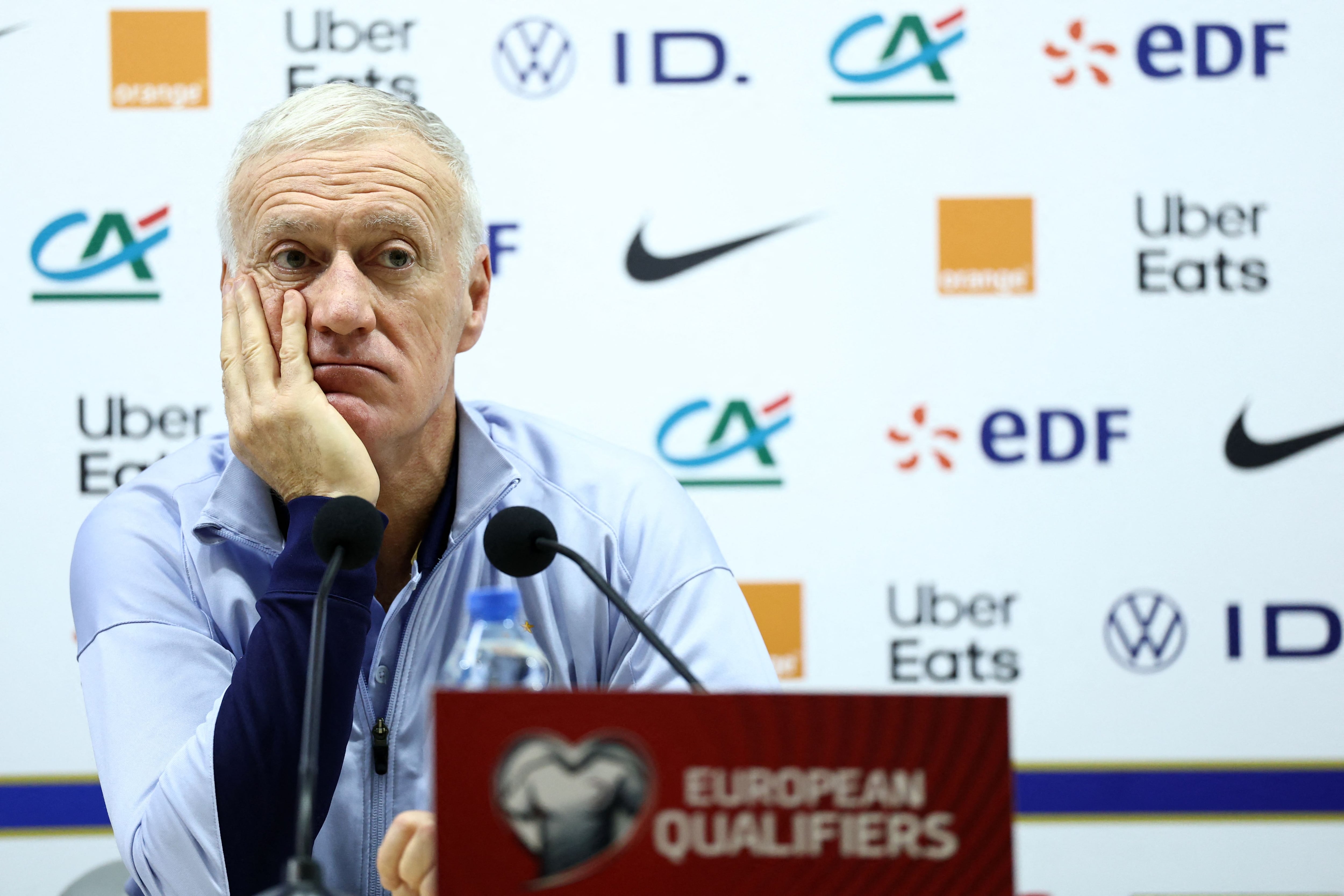 ديدييه ديشان يوضح عودة مبابي إلى مدريد بسبب التهاب في الكاحل