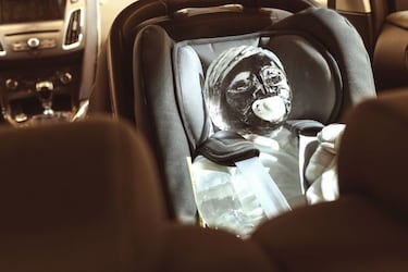 ¿Cómo funciona la Alerta de Ocupante Trasero de los automóviles?