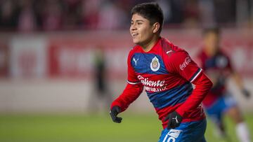 El futbolista que en su momento fuera considerado como la nueva joya de Chivas parece tener su futuro fuera del Reba&ntilde;o y la MLS ser&iacute;a una opci&oacute;n.