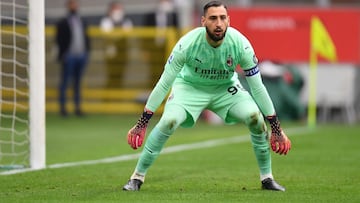 Soccer Football - Serie A - AC Milan v Sassuolo - San Siro, Milan, Italy - April 21, 2021 AC Milan's Gianluigi Donnarumma during the match REUTERS/Daniele Mascolo