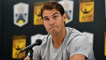 Rafa Nadal habla sobre la baja de Federer en París.