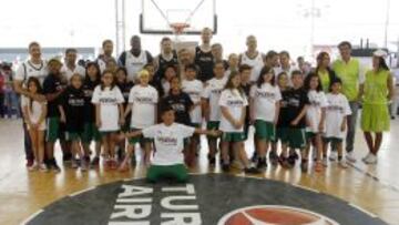 Una de las actividades de la Fanzone de la Final Four de la Euroliga.