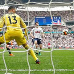 Alexis brilla en Wembley, anota un gol y guía al United a la final