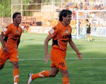 José Luis Díaz: Ganó tres títulos con Cobreloa por Torneos Nacionales, el Apertura 2003, Clausura 2003 y Clausura 2004.