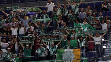 Los seguidores del Real Betis Energ&iacute;a Plus animaron as&iacute; a su equipo en el Palacio de Deportes en la pasada visita al Movistar Estudiantes.