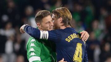 Joaquín y Ramos, en el Betis-Real Madrid.