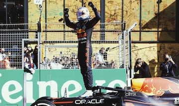 El piloto de Red Bull, Max Verstappen, se llevó la victoria en su casa y desata la locura en el Gran Premio de Países Bajos. 