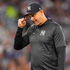 Aaron Boone in the hot seat: Yankees fans calling for the veteran manager to be fired