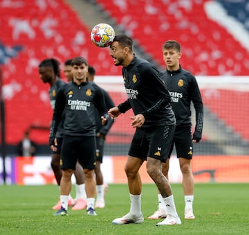 Joselu durante la sesión de entrenamiento.