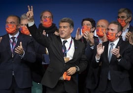 Laporta se va para volver: de las lágrimas de Messi a Flick