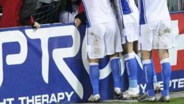 Dzeko e Ibisevic acercan a Bosnia a la repesca