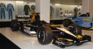 El Minardi con el que debutó en Australia 2001.